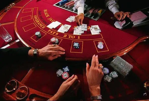 Tampilan pembaruan aplikasi 807 di ponsel
